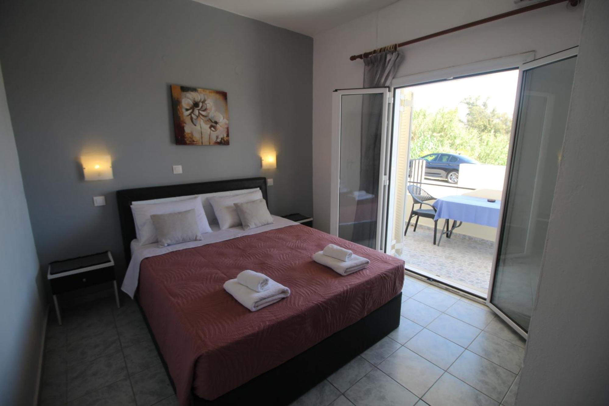Tony'S Apartments Agios Georgios  Exterior photo