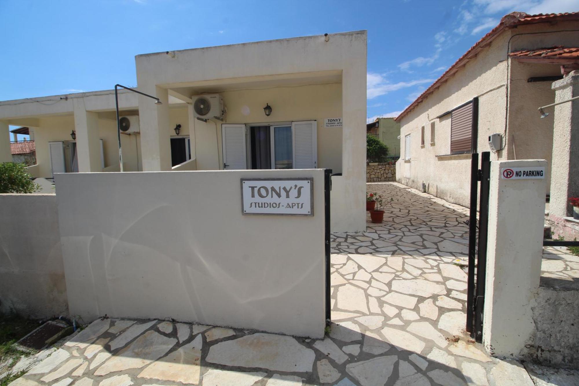 Tony'S Apartments Agios Georgios  Exterior photo