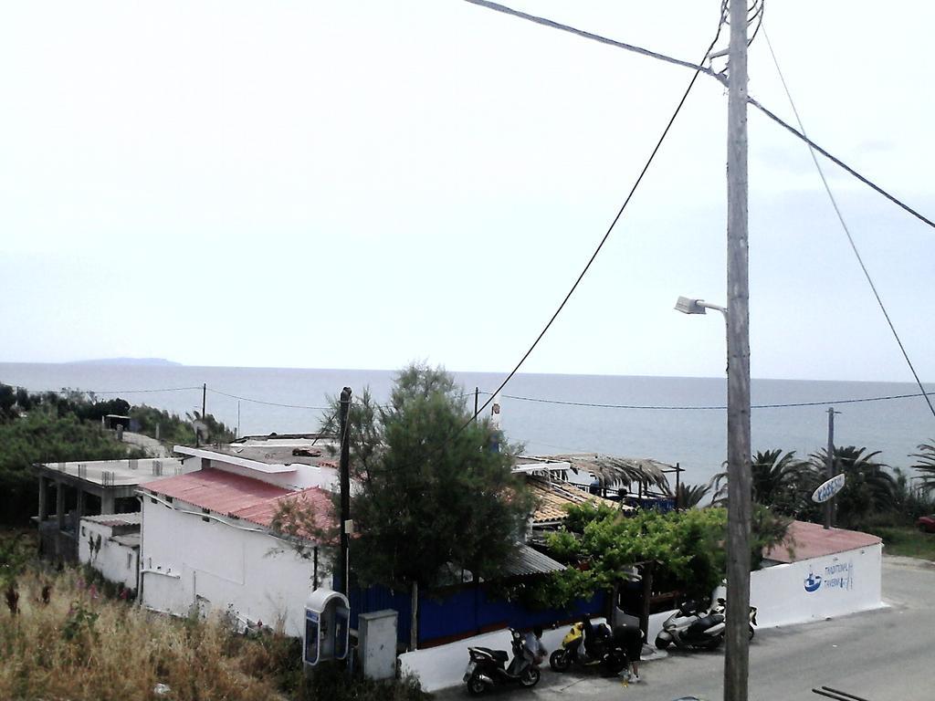 Tony'S Apartments Agios Georgios  Exterior photo