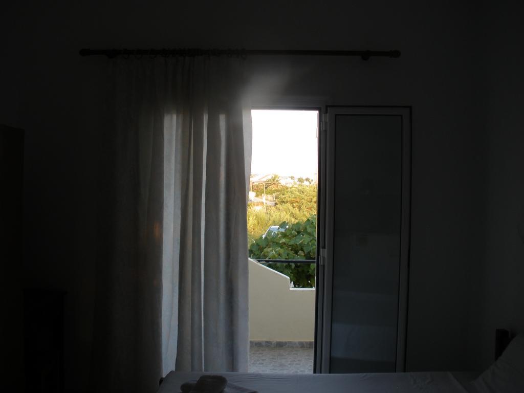 Tony'S Apartments Agios Georgios  Exterior photo