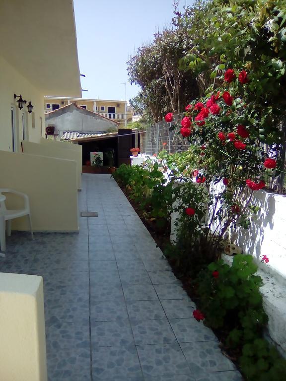 Tony'S Apartments Agios Georgios  Exterior photo